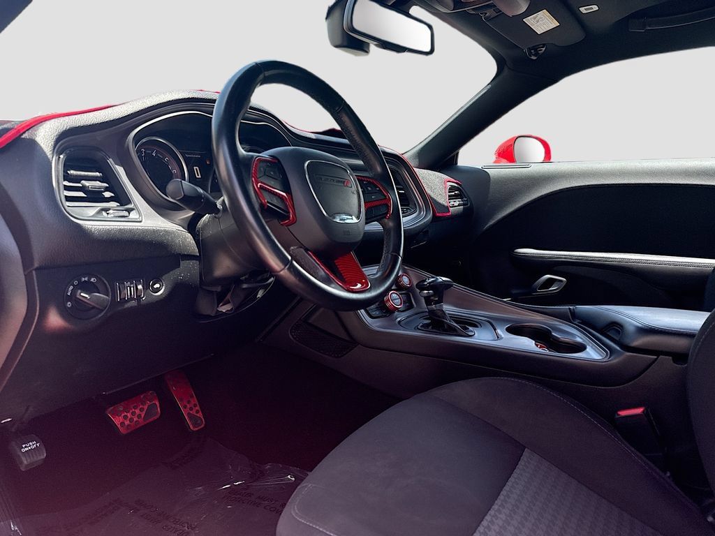 Used 2023 Dodge Challenger GT RWD image 10