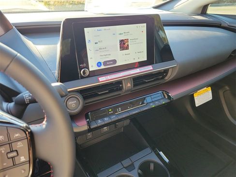 New 2026 Toyota Prius Plug-In Hybrid FWD image 21