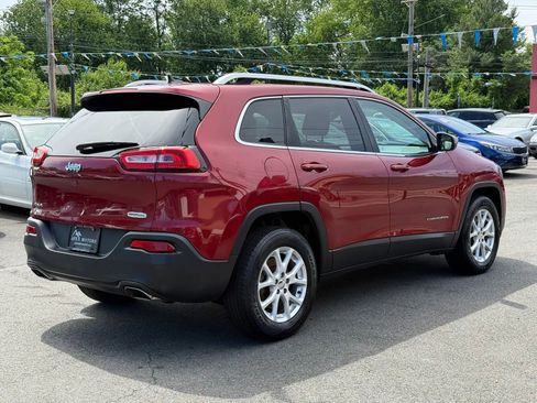 Used 2015 Jeep Cherokee Latitude w/ Cold Weather Group AWD/4WD image 11