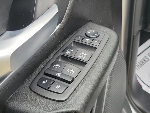 Used 2023 RAM 1500 Big Horn AWD/4WD image 15