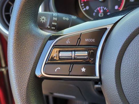 Used 2022 Kia Forte LXS image 11