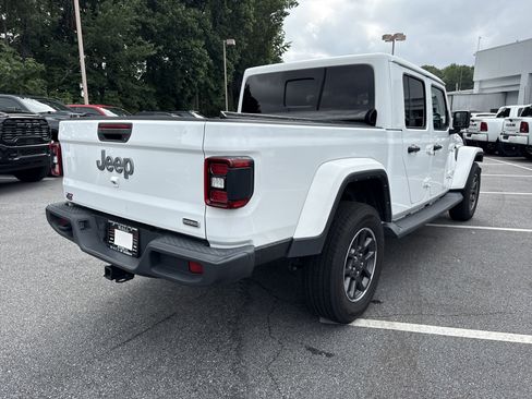 Used 2021 Jeep Gladiator Overland image 6
