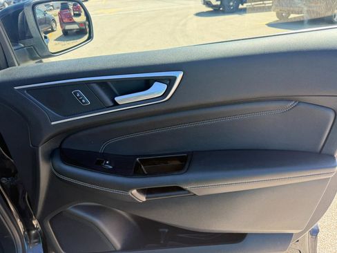 Used 2018 Ford Edge Titanium AWD/4WD image 20