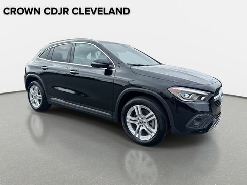 Used 2023 Mercedes-Benz GLA 250 4MATIC image 2