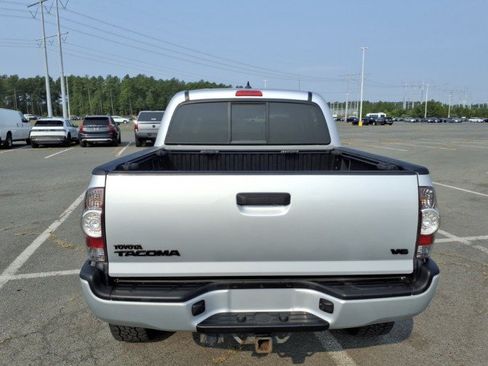 Used 2012 Toyota Tacoma 4x4 Double Cab w/ TRD Sport Upgrade Pkg image 11