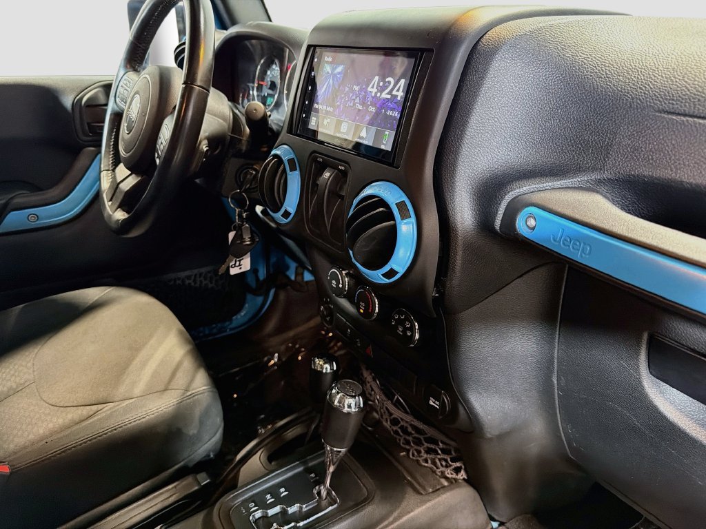 Used 2017 Jeep Wrangler Sport w/ Quick Order Package 24S AWD/4WD image 19