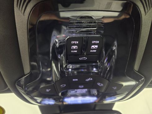 Used 2024 Alfa Romeo Giulia Ti image 17