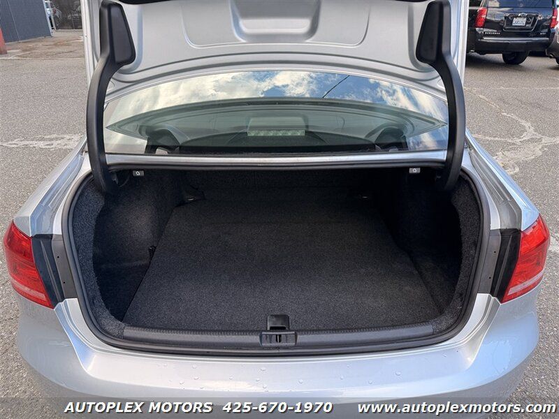 Used 2015 Volkswagen Passat 1.8T S FWD image 10