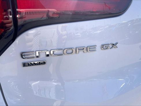 Used 2025 Buick Encore GX Preferred AWD/4WD image 32