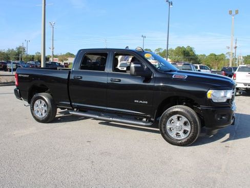 Used 2024 RAM 2500 Big Horn w/ Sport Appearance Package image 14
