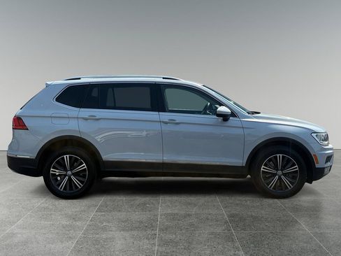 Used 2018 Volkswagen Tiguan SEL AWD/4WD image 7