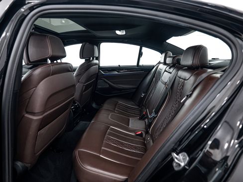 Used 2021 BMW 540i xDrive image 19