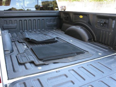Used 2018 Ford F150 Lariat w/ Equipment Group 502A Luxury AWD/4WD image 31