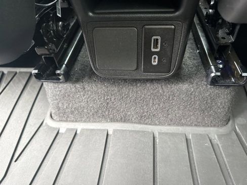 Used 2021 Buick Encore GX Preferred w/ Sport Touring Package image 36