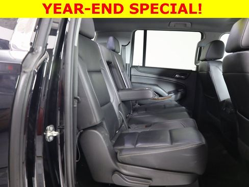Used 2018 Chevrolet Suburban LT image 43