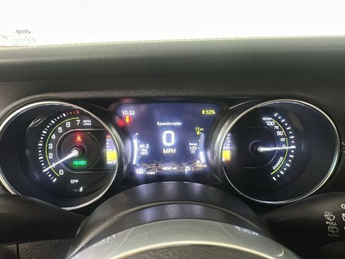 Used 2023 Jeep Wrangler Unlimited Sahara w/ Cold Weather Group AWD/4WD image 21