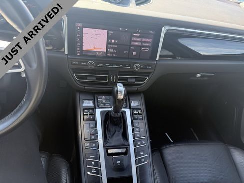 Used 2020 Porsche Macan image 10