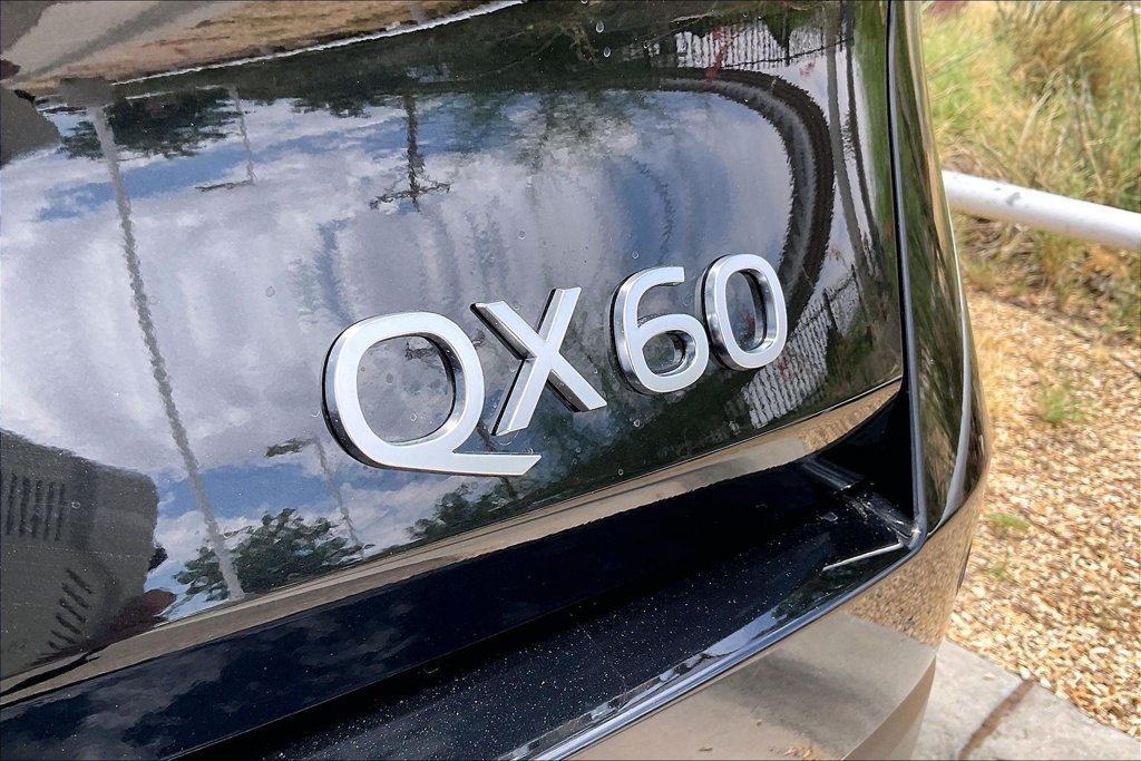 New 2027 INFINITI QX60 Luxe w/ Cargo Package FWD image 9
