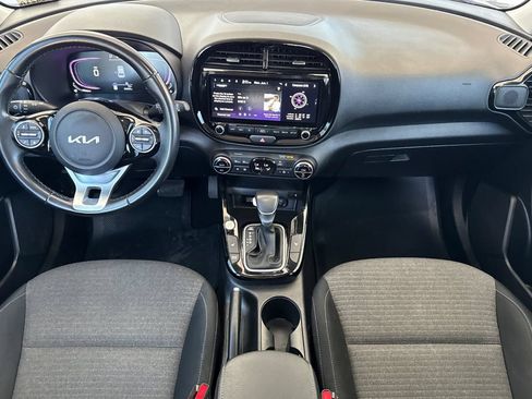 Used 2023 Kia Soul EX FWD image 13