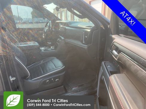 Used 2022 GMC Sierra 1500 AT4X AWD/4WD image 5