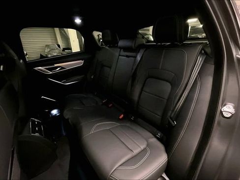 New 2026 Jaguar F-PACE R-Dynamic S image 9