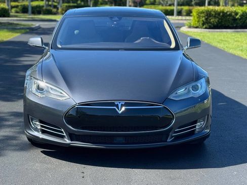 Used 2015 Tesla Model S 85D image 6