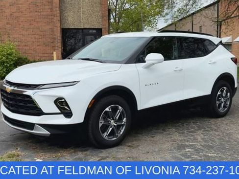 Certified 2024 Chevrolet Blazer LT w/ Convenience Package FWD image 4