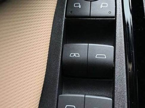 Used 2025 Chevrolet Equinox ACTIV w/ Safety and Technology Package FWD image 25