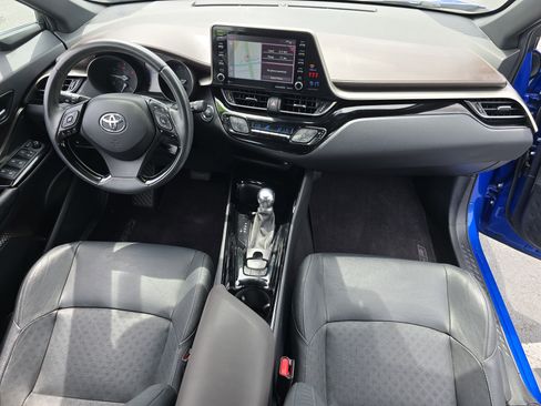 Used 2019 Toyota C-HR Limited FWD image 21