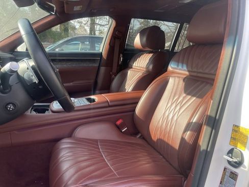 Used 2023 Genesis G90 3.5T image 8
