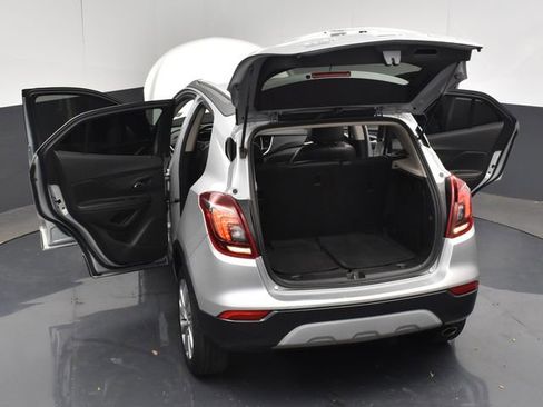Used 2018 Buick Encore Preferred FWD image 34