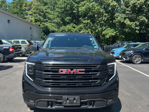 Used 2025 GMC Sierra 1500 Elevation AWD/4WD image 2