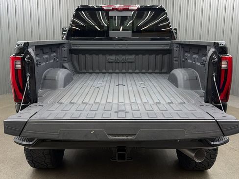 Used 2026 GMC Sierra 3500 Denali Ultimate AWD/4WD image 18