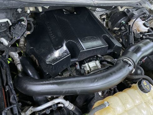 Used 2018 Ford F150 King Ranch w/ Equipment Group 601A Luxury image 32