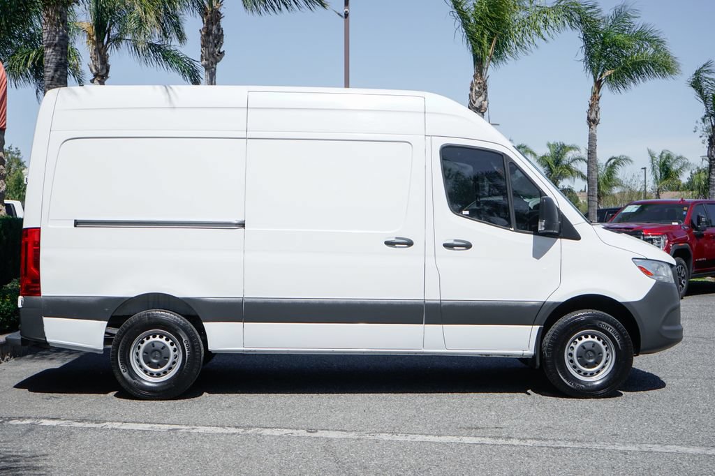 Used 2020 Mercedes-Benz Sprinter 1500 image 10