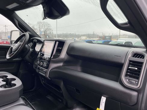 New 2026 RAM 2500 Tradesman w/ Chrome Appearance Group image 14