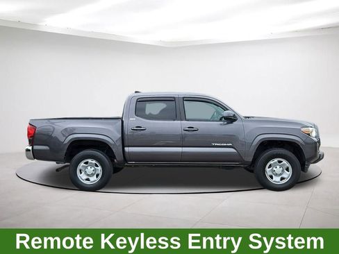 Used 2019 Toyota Tacoma SR5 image 8