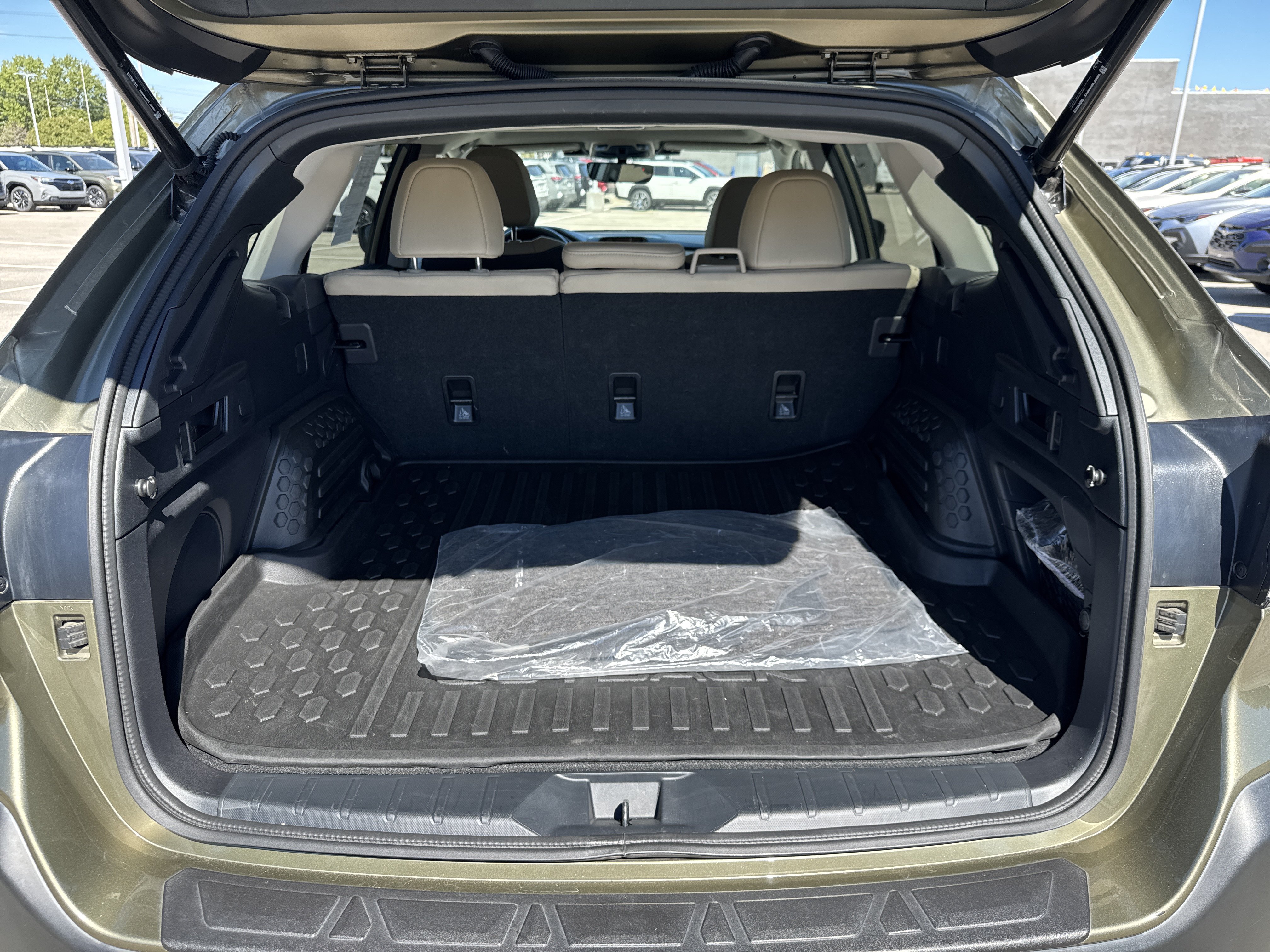 Certified 2024 Subaru Outback Limited AWD/4WD image 13