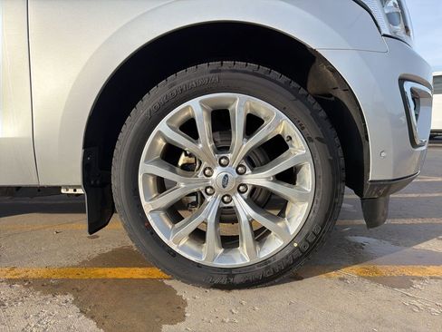 Used 2019 Ford Expedition Max Limited w/ Equipment Group 302A image 32