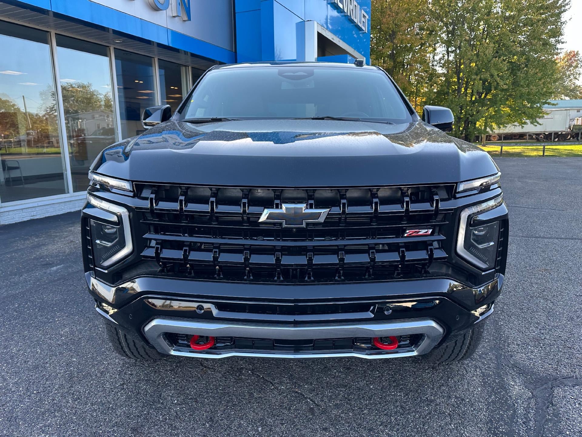 New 2027 Chevrolet Tahoe Z71 w/ Comfort Package AWD/4WD image 2