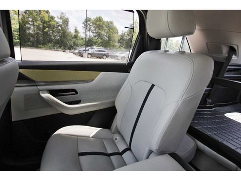 Used 2024 MAZDA CX-90 3.3 Turbo S w/ Premium Plus AWD/4WD image 9