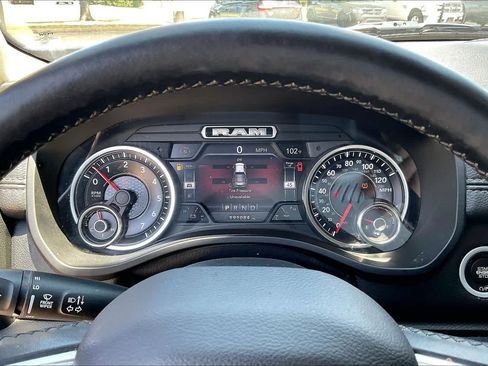 Used 2019 RAM 1500 Laramie AWD/4WD image 24