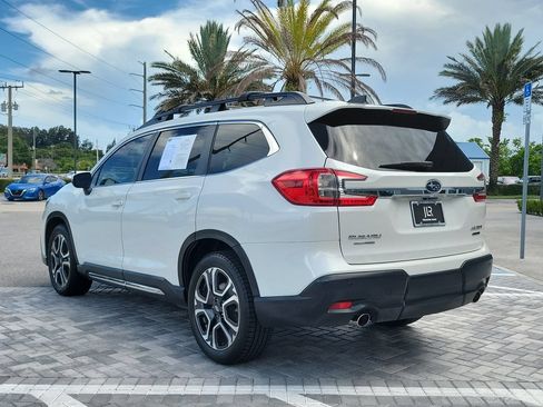 Used 2023 Subaru Ascent Limited AWD/4WD image 3
