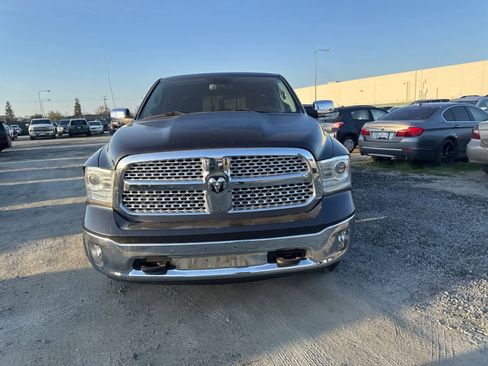 Used 2013 RAM 1500 Laramie w/ Convenience Group image 2