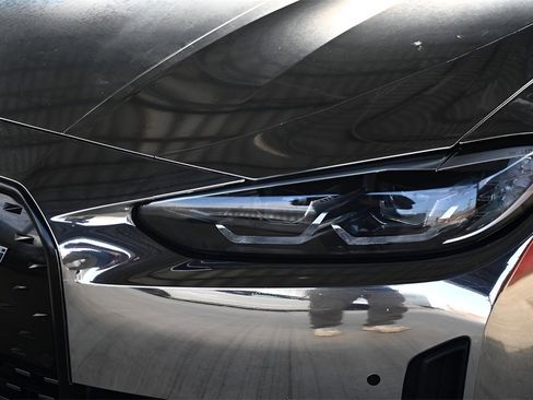 Used 2023 BMW i4 eDrive35 w/ Premium Package image 5