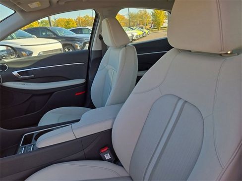 New 2025 Hyundai Sonata SEL image 24
