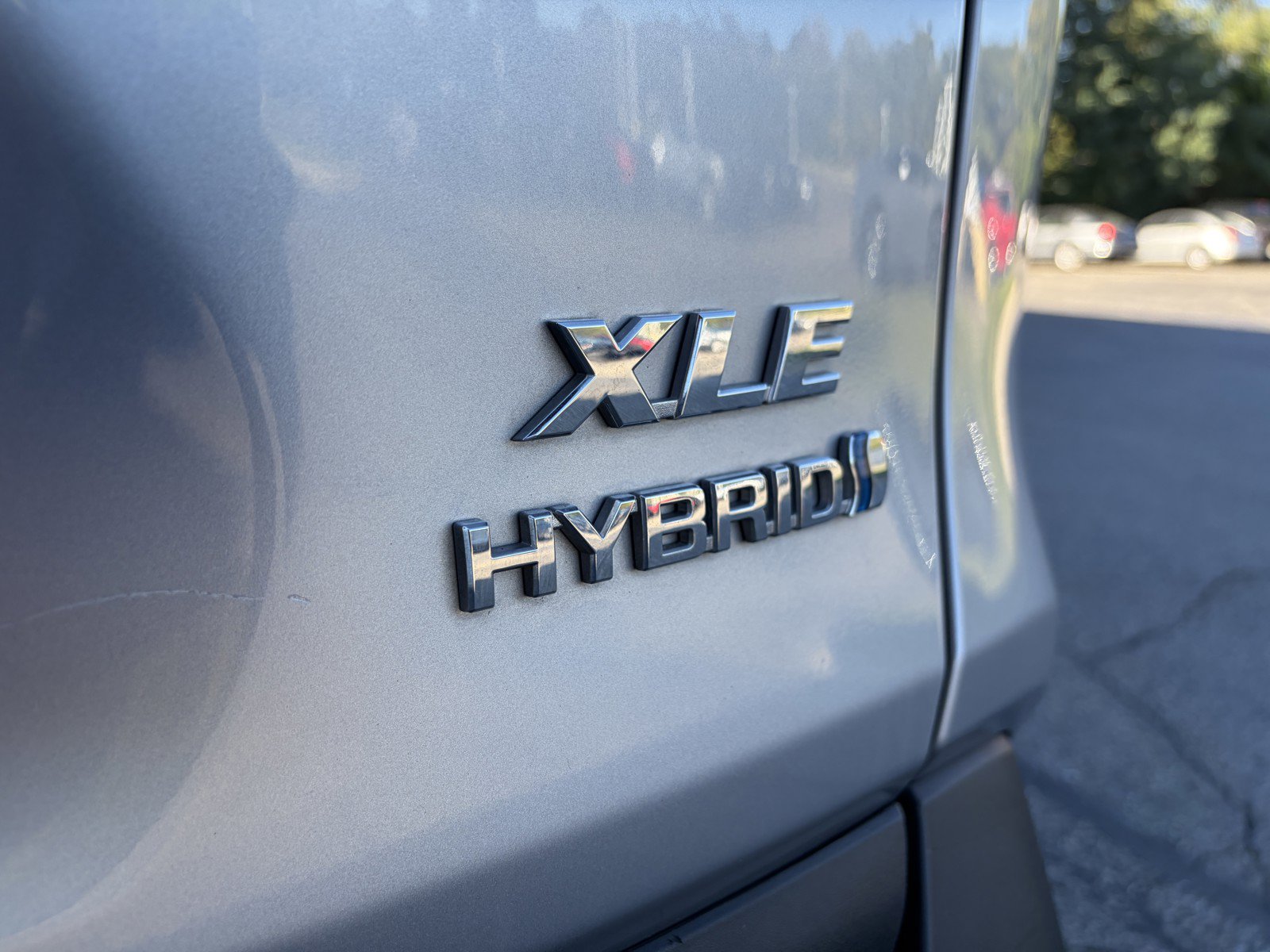 Used 2024 Toyota RAV4 XLE AWD/4WD image 30