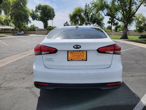 Used 2018 Kia Forte LX image 7