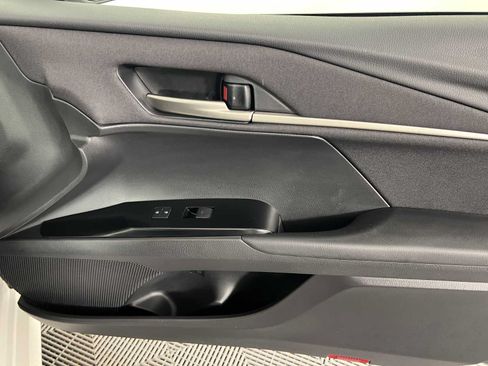 Used 2025 Toyota Camry LE FWD image 13
