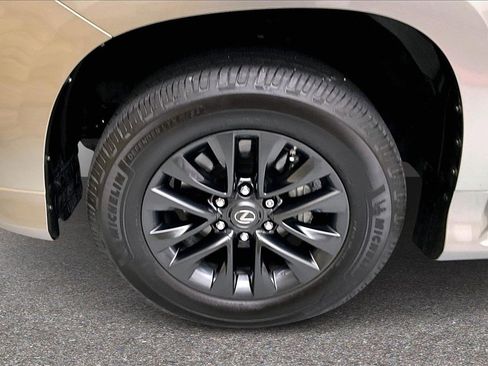 Used 2023 Lexus GX 460 Premium image 27